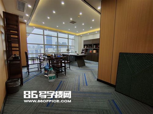 重慶重慶國際貿(mào)易中心出租 解放碑商圈,國際貿(mào)易中心全新裝修帶家具,2隔間1會議室,20人公區(qū)